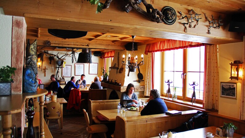 Kaminstube Restaurant