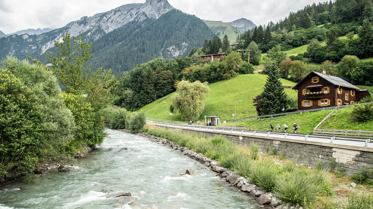 Ciclismo de carrera cerca del Arlberg
