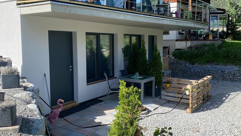 96C8DAAA-61A4-4B3D-AF66-52F1021D5C8C