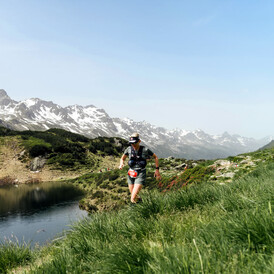 Läufer beim Raiffeisen Montafon Arlberg Marathon