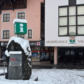 Eingang vom Büro des Tourismusverbandes in St. Anton am Arlberg