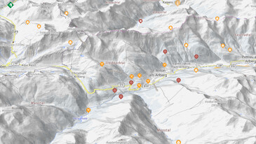 Interactieve kaart Kaart van bergachtig gebied rond St Anton am Arlberg met wegen, dorpen en wandelpictogrammen
