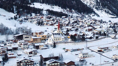 Pettneu am Arlberg in de winter