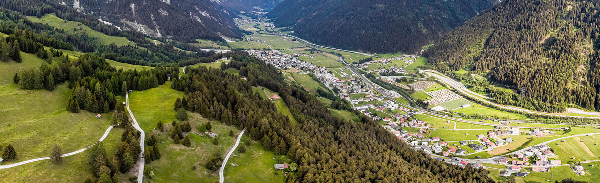 Pettneu am Arlberg in zomer