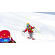 Pulverschnee Skikurs / Powder snow ski lesson Skilehrerin fährt durch frischen Pulverschnee, vorne angeschnitten ein Kind / Ski instructor rides through fresh powder snow, child partially visible in front
