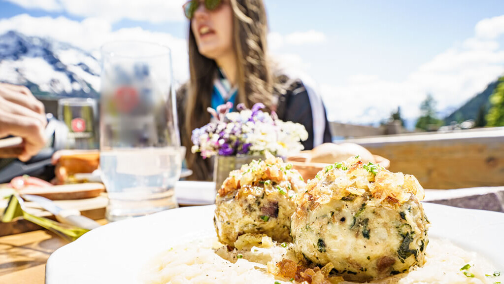 Nessler Alm im Pettneu am Arlberg, Knödel