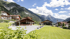 Pettneu am Arlberg in zomer - Panorama