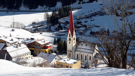 Pettneu in winter - Church view