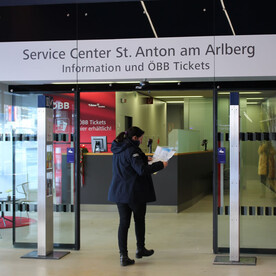 Entry of the Service Center at the train station in St. Anton am Arlberg